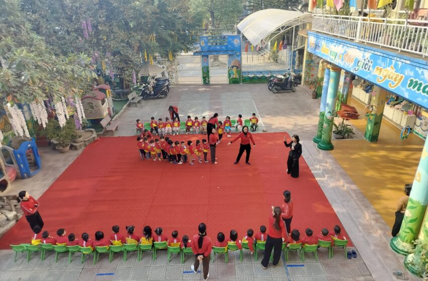  🌸 TƯNG BỪNG TỔ CHỨC TRÒ CHƠI DÂN GIAN CHÀO XUÂN TẠI TRƯỜNG MẦM NON 27-2 🌸